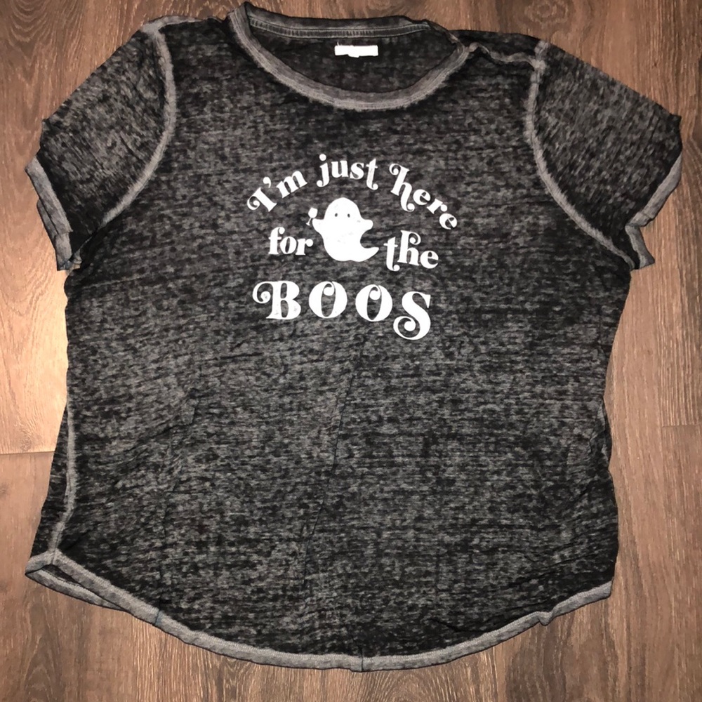Maurices shirt size 2x. Like new.